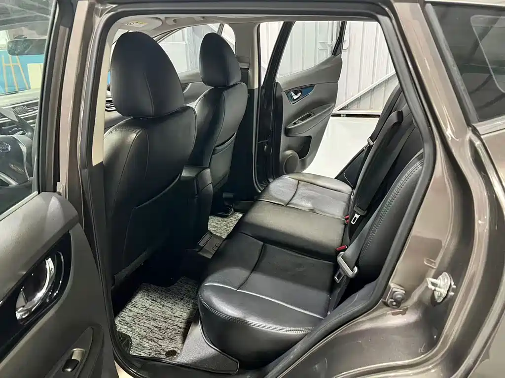 Nissan Qashqai — миниатюра 6