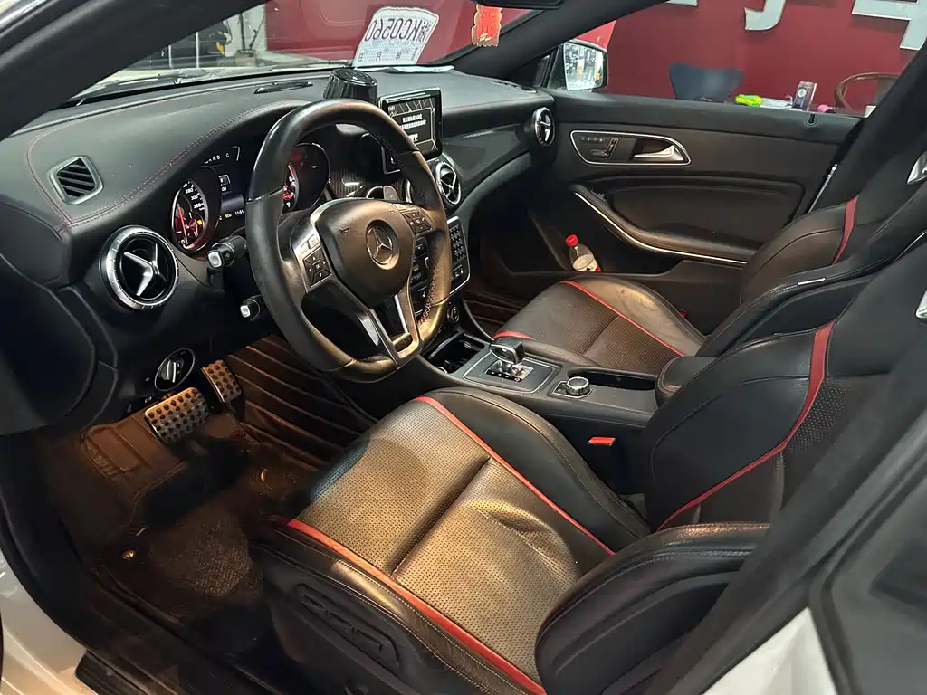 Mercedes-Benz CLA AMG — миниатюра 7