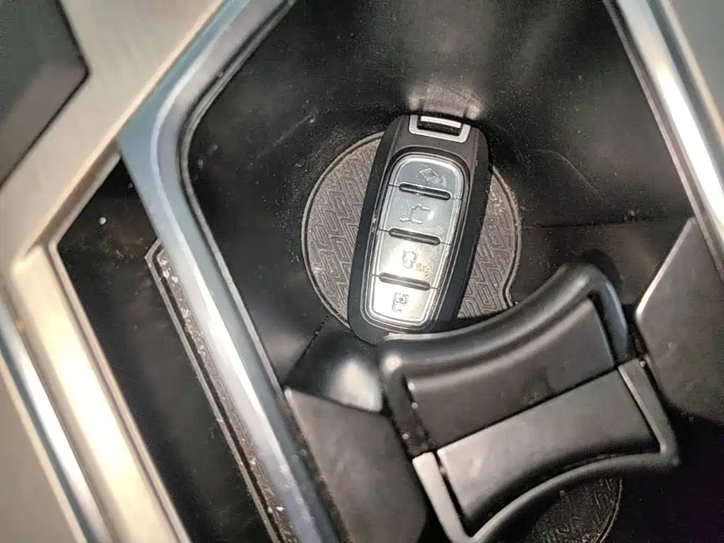 Geely Binyue — миниатюра 9