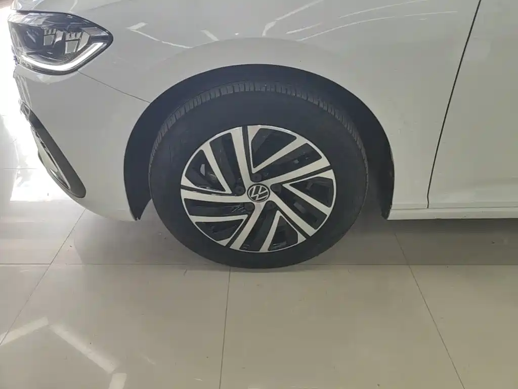 Volkswagen Lavida — миниатюра 23