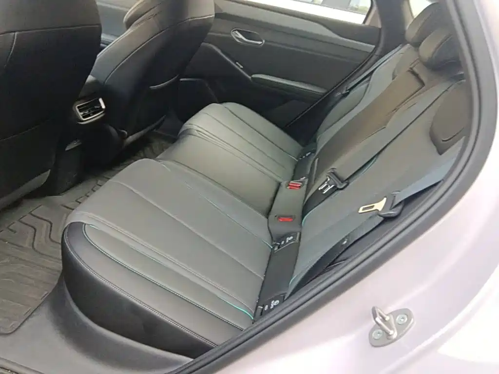 BYD Qin L — миниатюра 17