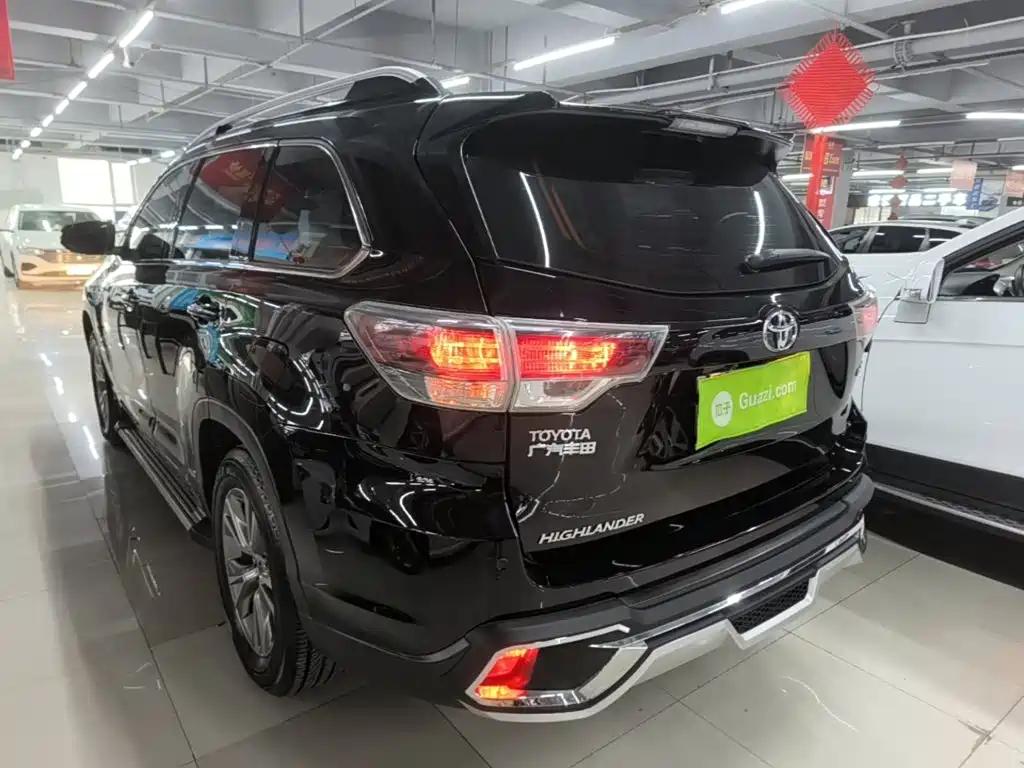 Toyota Highlander — миниатюра 5