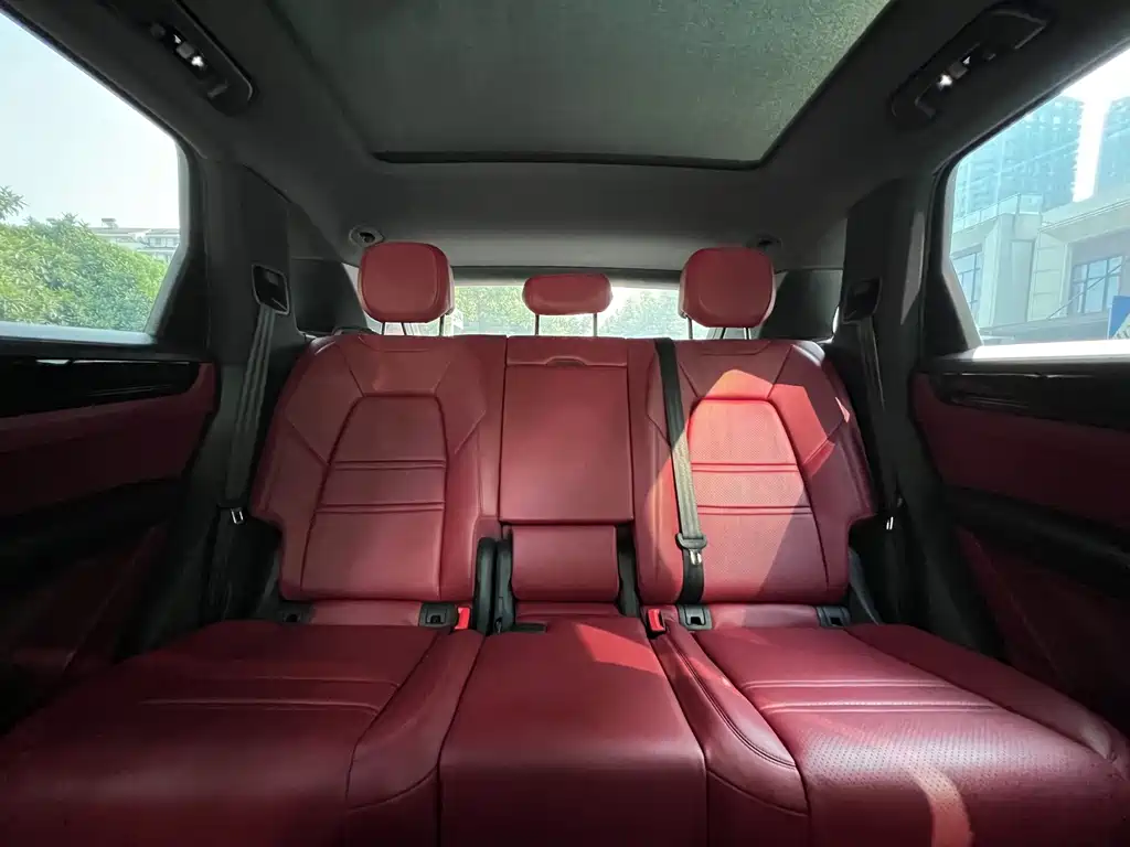 Porsche Cayenne — миниатюра 9
