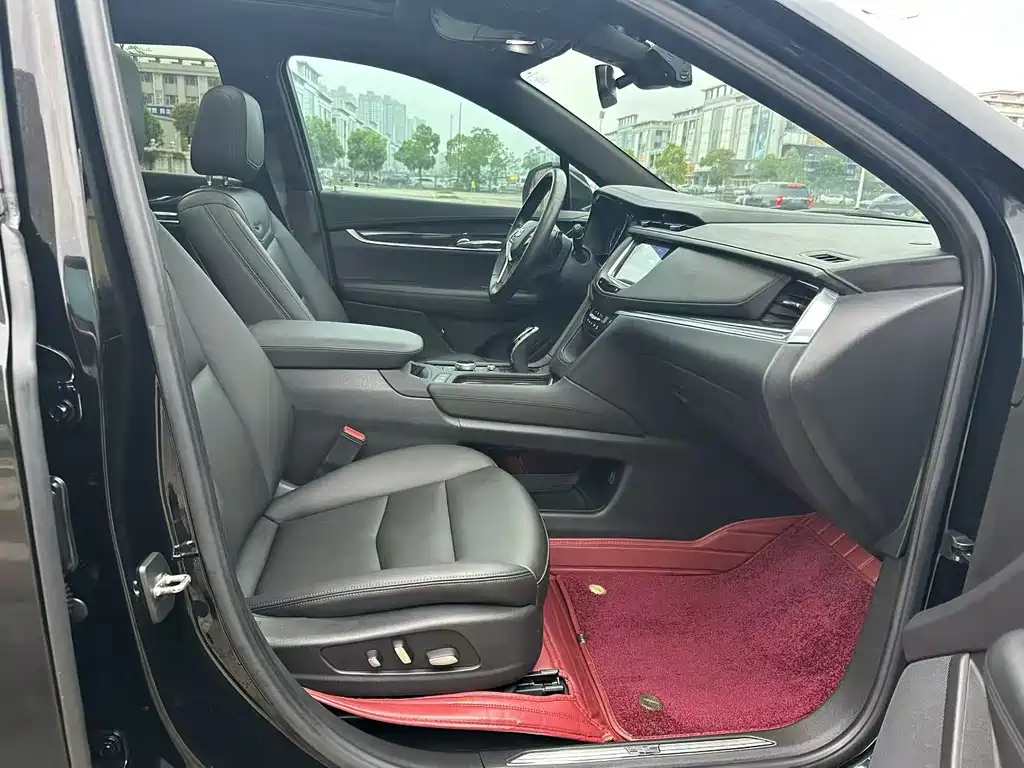 Cadillac XT5 — миниатюра 7