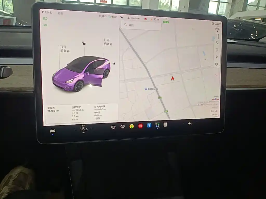Tesla Model Y — миниатюра 13