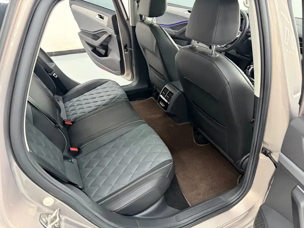 Volkswagen Sagitar — миниатюра 19