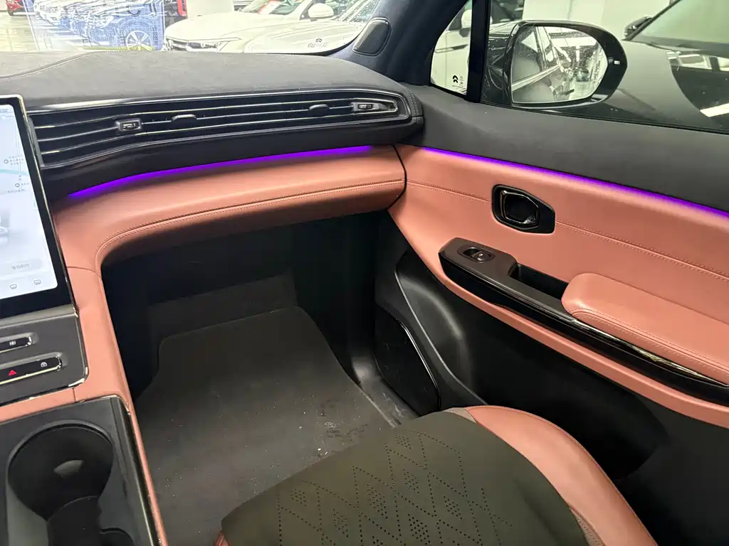 NIO EC6 — миниатюра 10