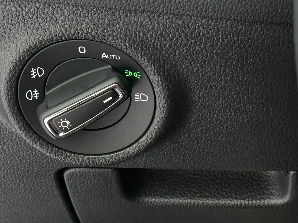 Skoda Superb 2023 — фото 17