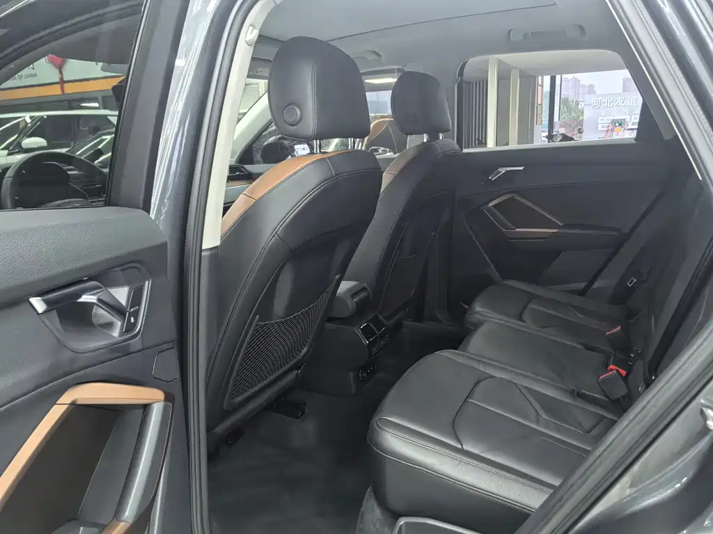 Audi Q3 — миниатюра 8