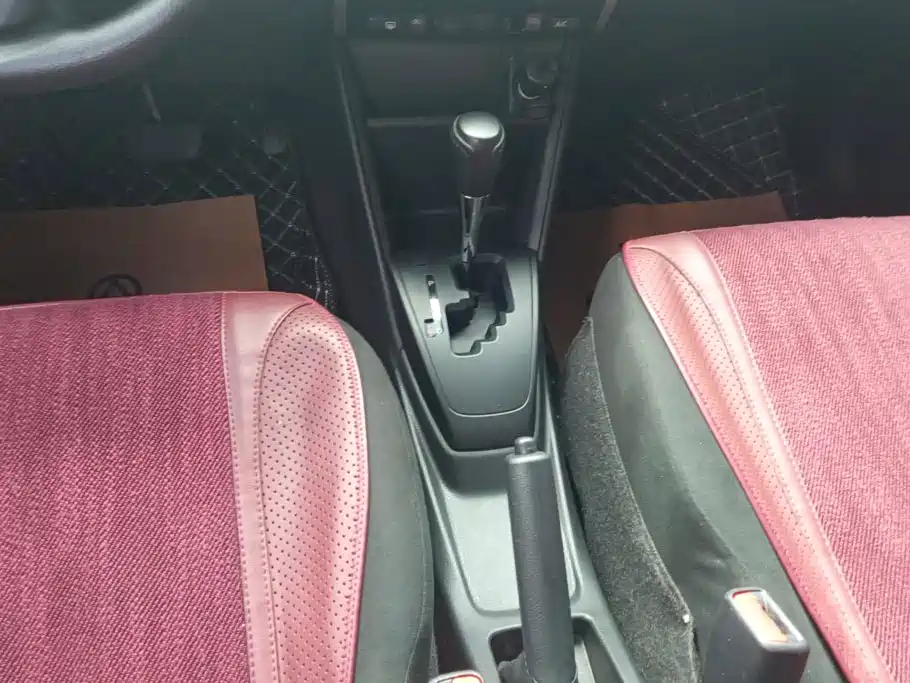 Toyota Yaris L — миниатюра 16