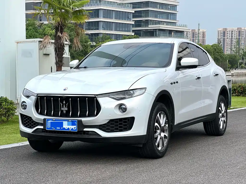 Купить Maserati Levante