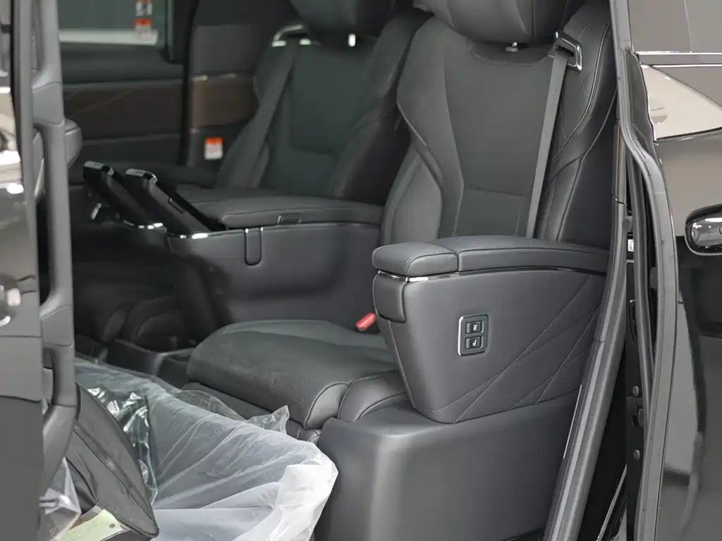 Toyota Vellfire 2025 2.5L Executive