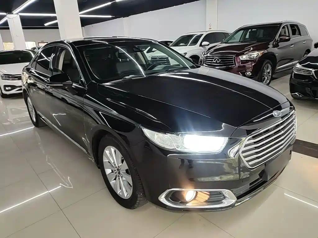 Ford Taurus — миниатюра 4