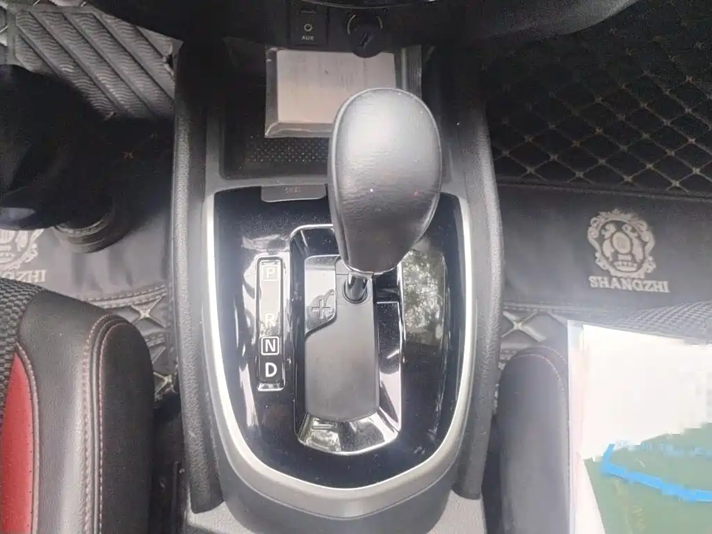 Nissan Qashqai — миниатюра 10