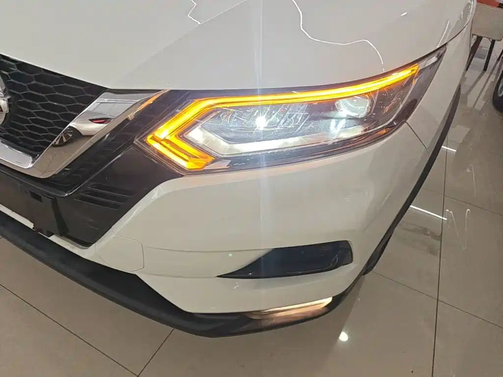 Nissan Qashqai — миниатюра 24