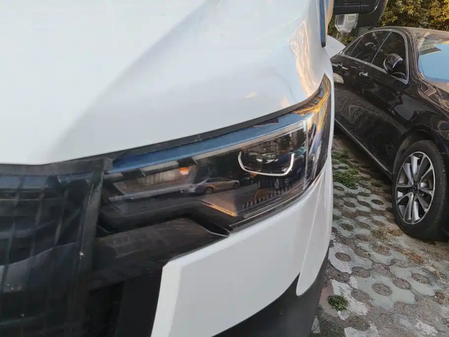 Ford Transit — миниатюра 5