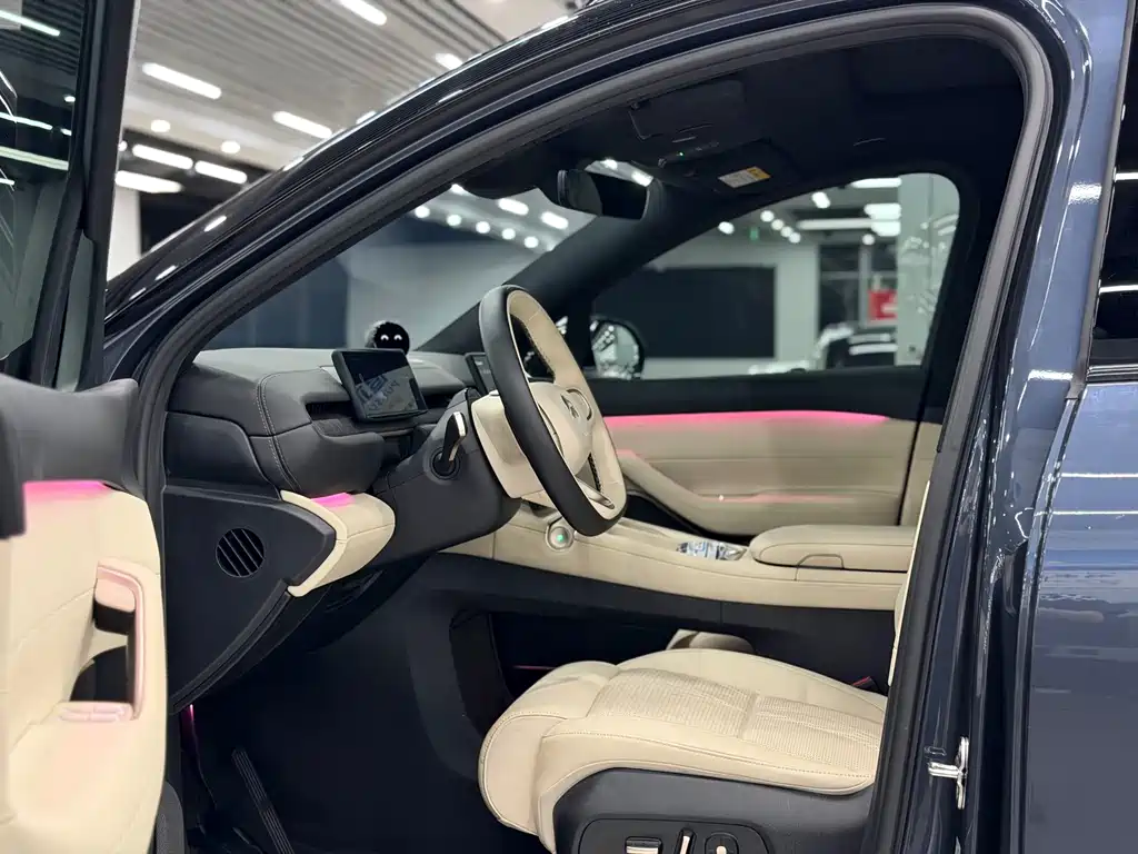 NIO ES6 — миниатюра 8
