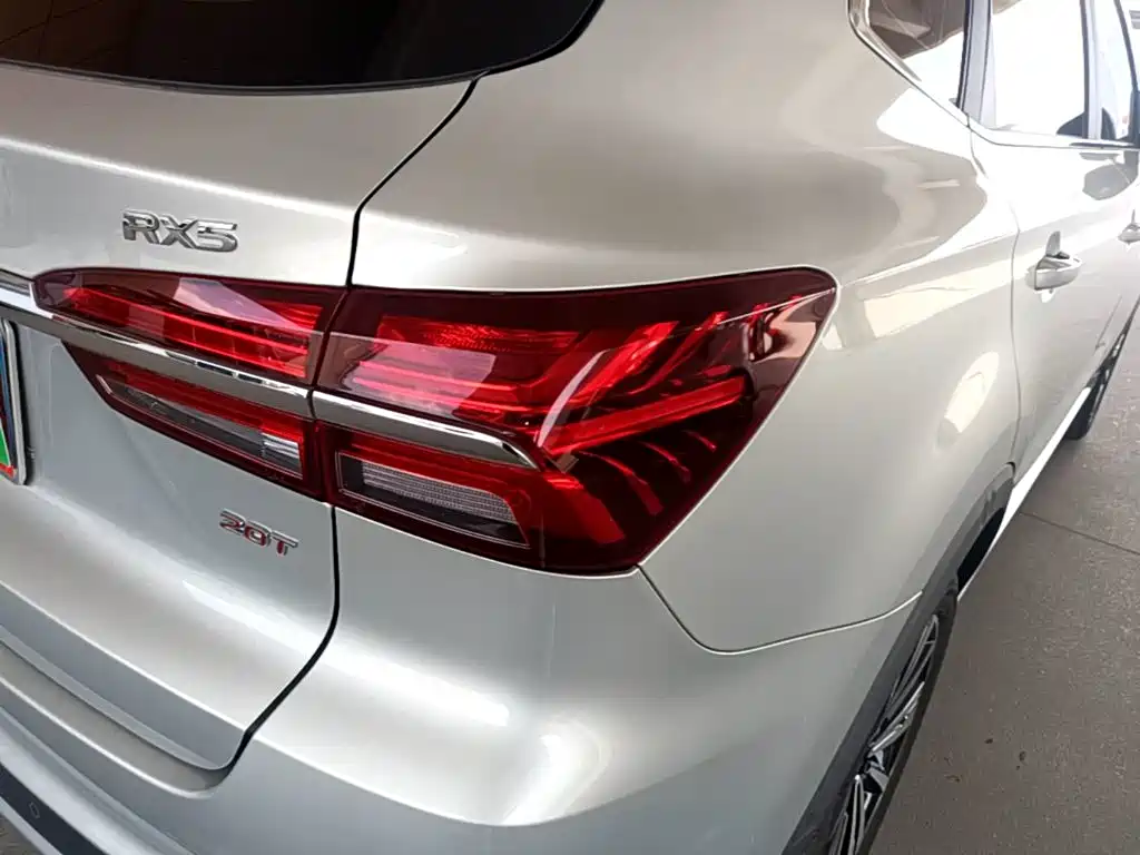 Roewe RX5 — миниатюра 8