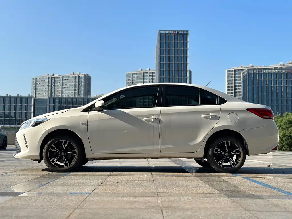 Toyota Vios — миниатюра 6