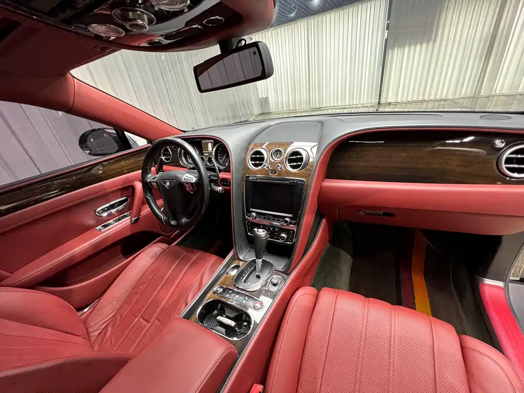 Bentley Flying Spur — миниатюра 22