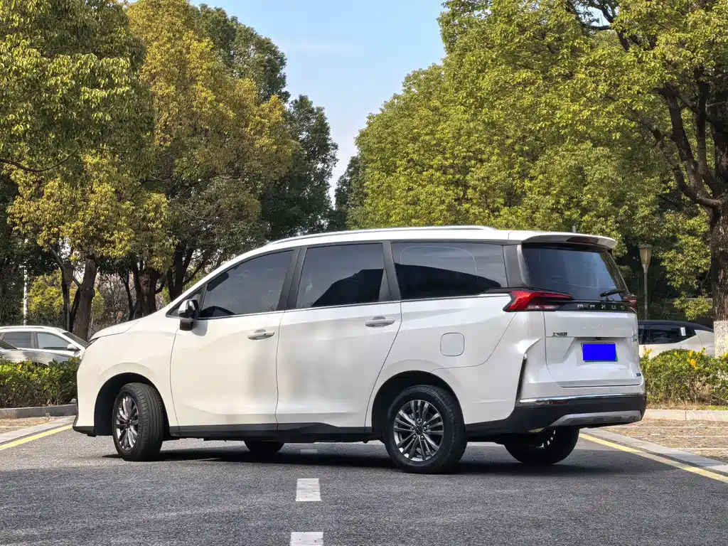 SAIC MAXUS CHASE G50 PLUG IN HYBRID