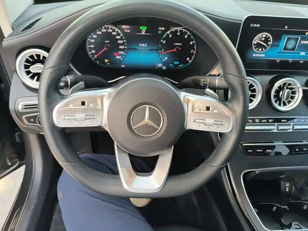 Mercedes-Benz C-Class — миниатюра 11