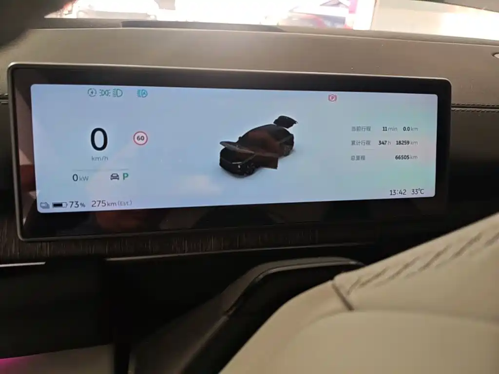 NIO ES6 — миниатюра 12