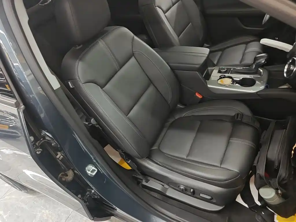 Chevrolet Blazer — миниатюра 25
