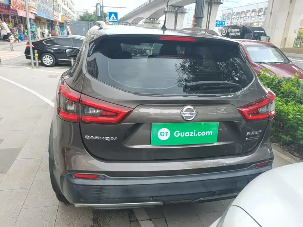 Nissan Qashqai — миниатюра 6