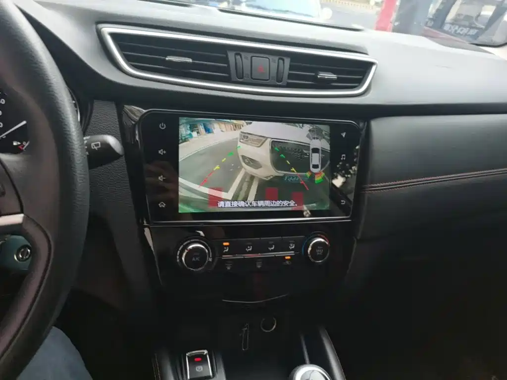 Nissan Qashqai — миниатюра 13