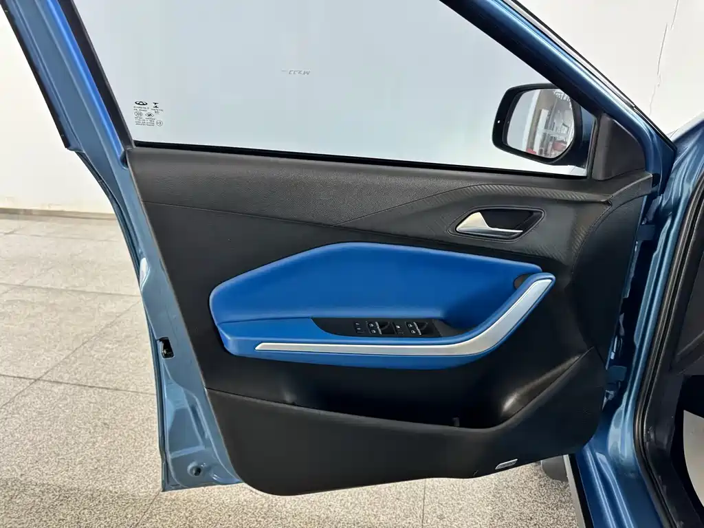 Chery New Energy Tiggo 3xe — миниатюра 28