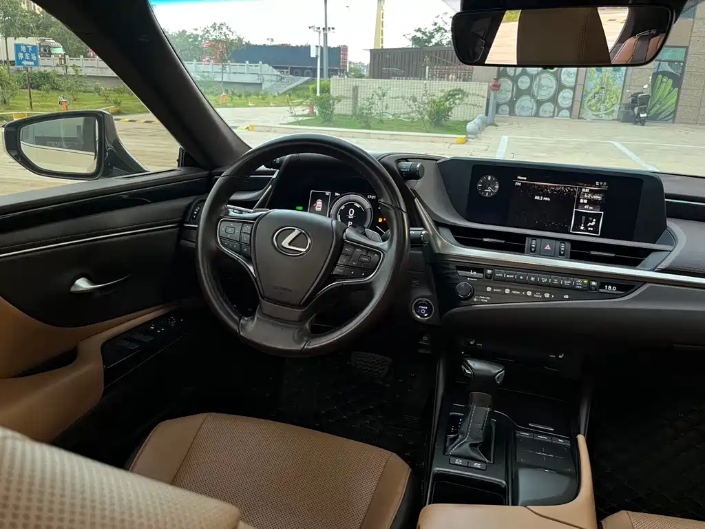 Lexus ES — фотографии объявления, Фото 12