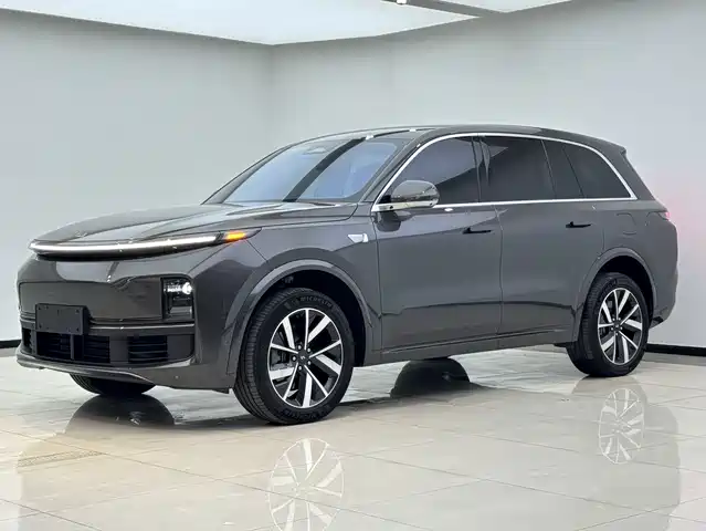 Li Auto L8