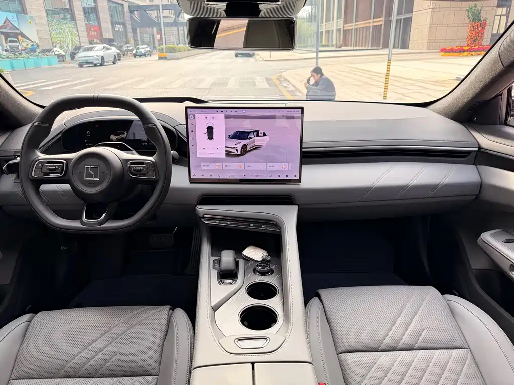 ZEEKR EXTREME KRYPTON 001