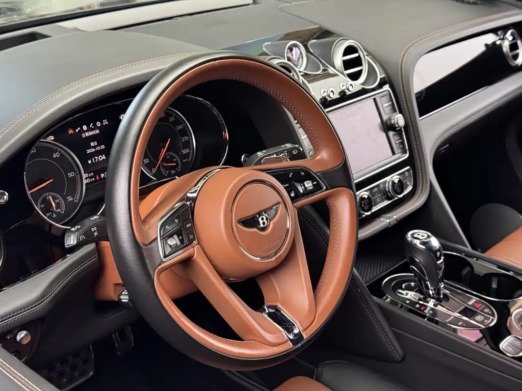 Bentley Bentayga — миниатюра 16