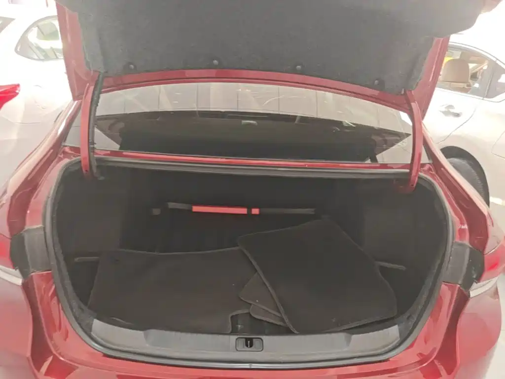 Buick Excelle — миниатюра 19