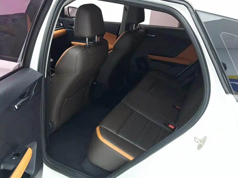 BYD e2 — миниатюра 11