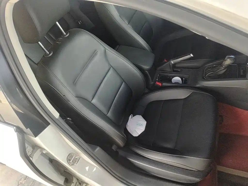 Volkswagen Sagitar — миниатюра 9