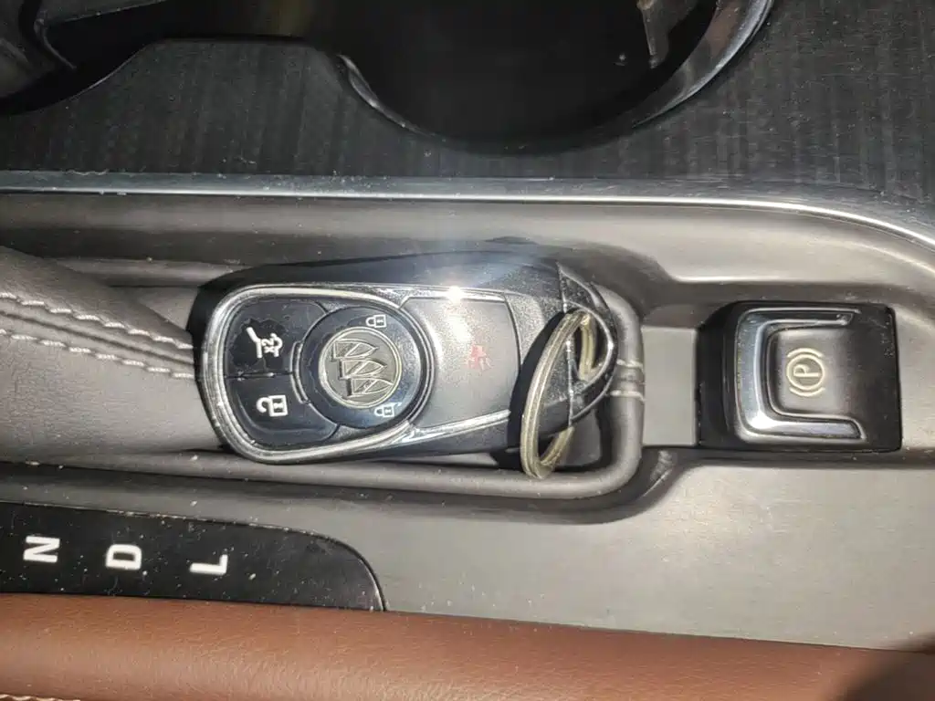 Buick Envision Plus — миниатюра 9