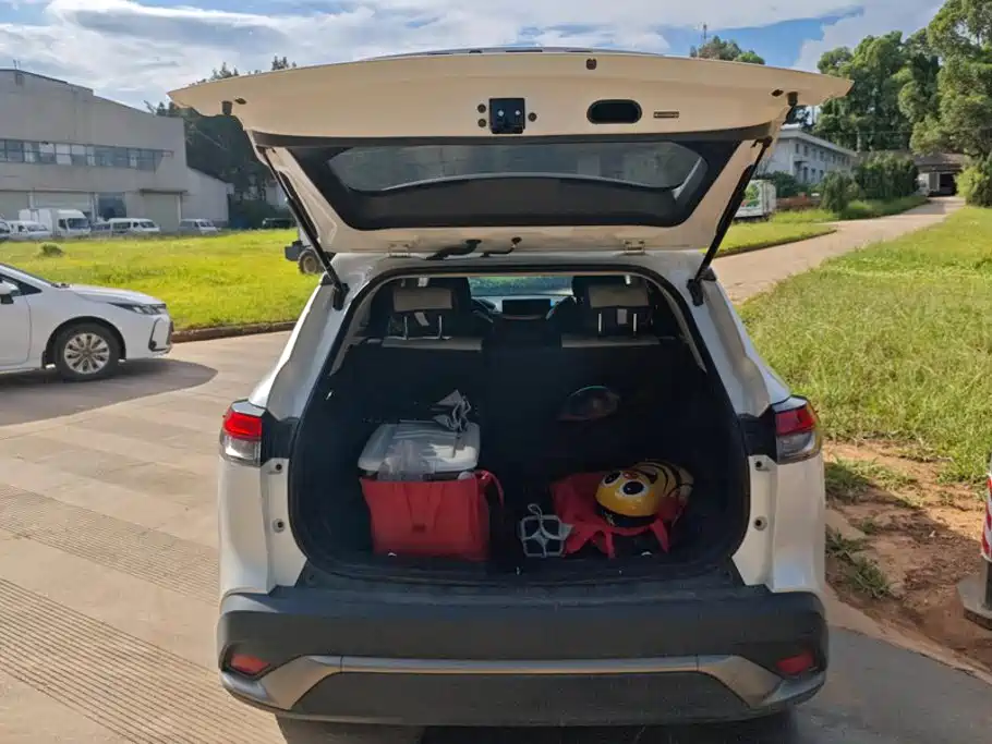 Toyota Frontlander — миниатюра 4