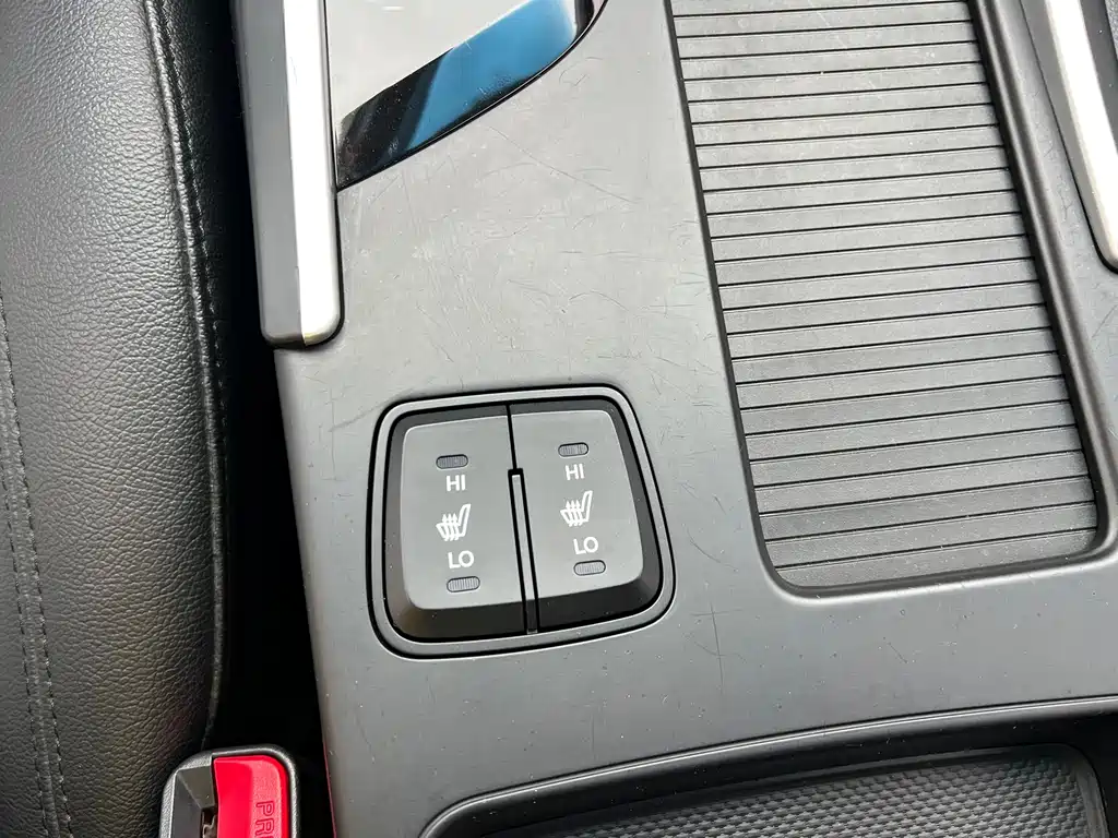 Hyundai Sonata — миниатюра 8