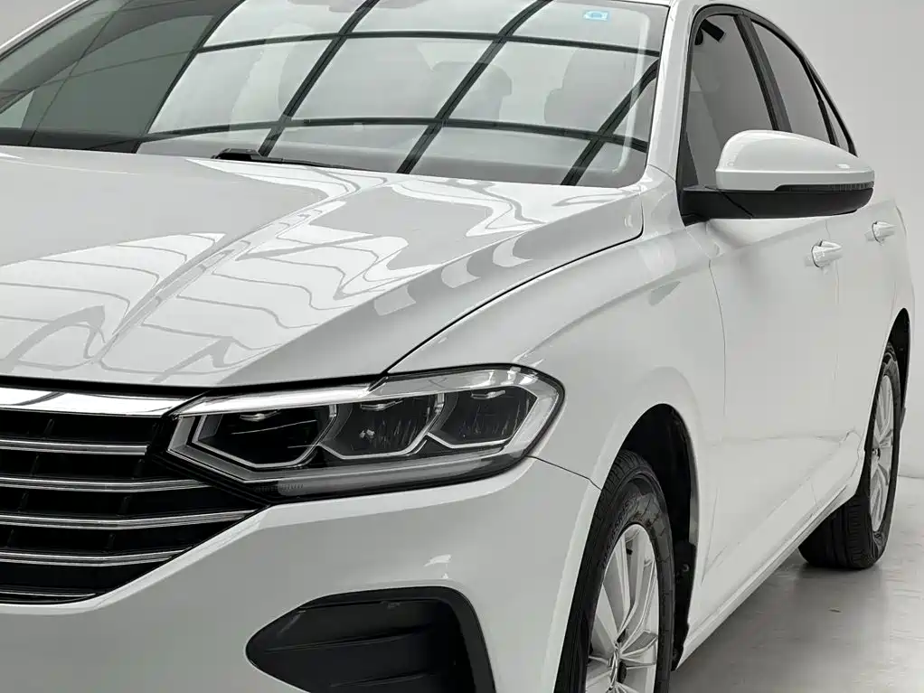 Volkswagen Lavida — миниатюра 4