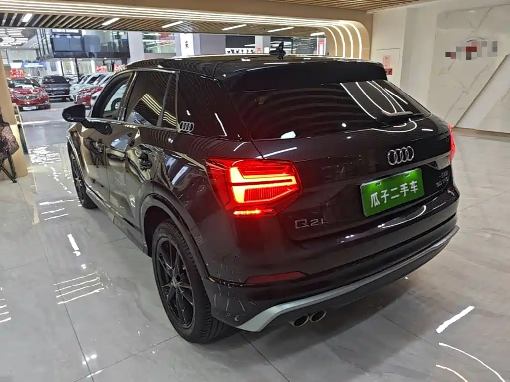 Audi Q2L — миниатюра 5