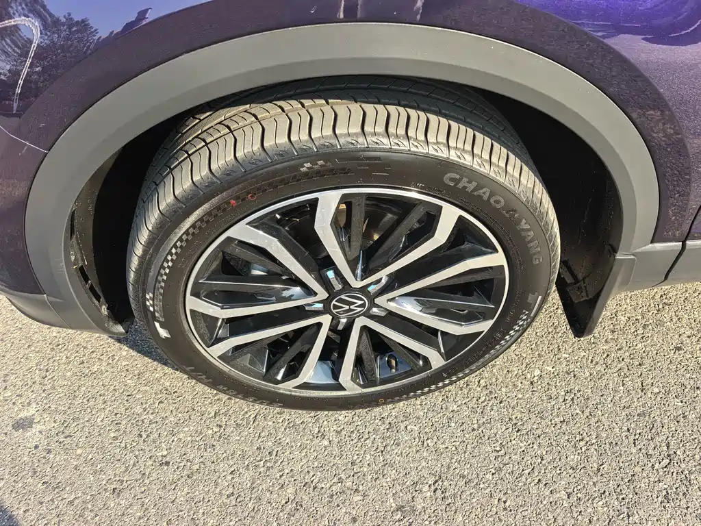 VOLKSWAGEN T ROC EXPLORING SONGS