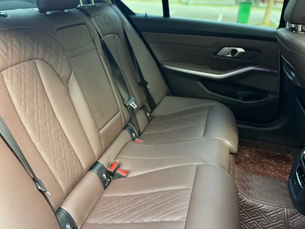BMW 3 Series — миниатюра 14