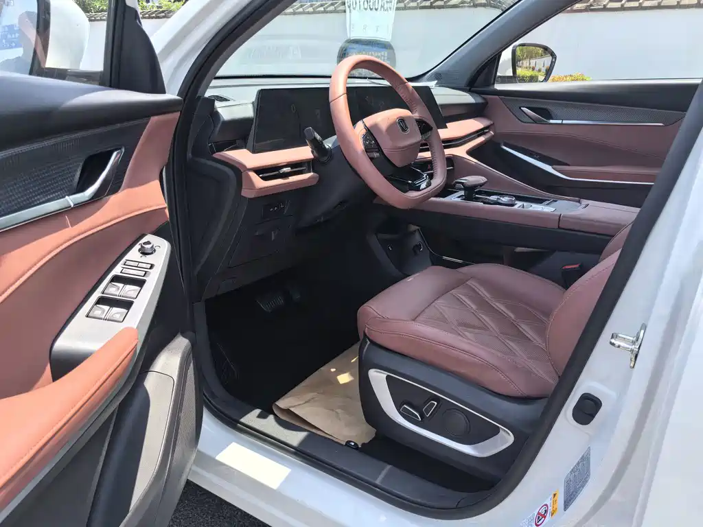 Changan Changan CS75PLUS — миниатюра 4