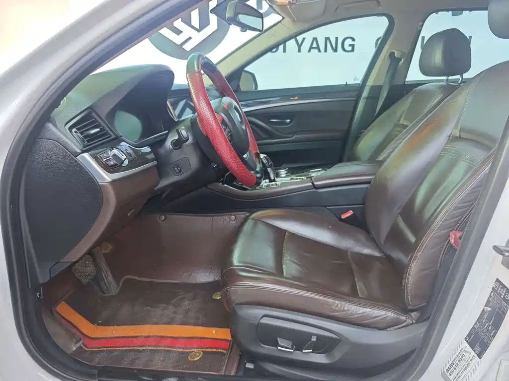 BMW 5 Series — миниатюра 8