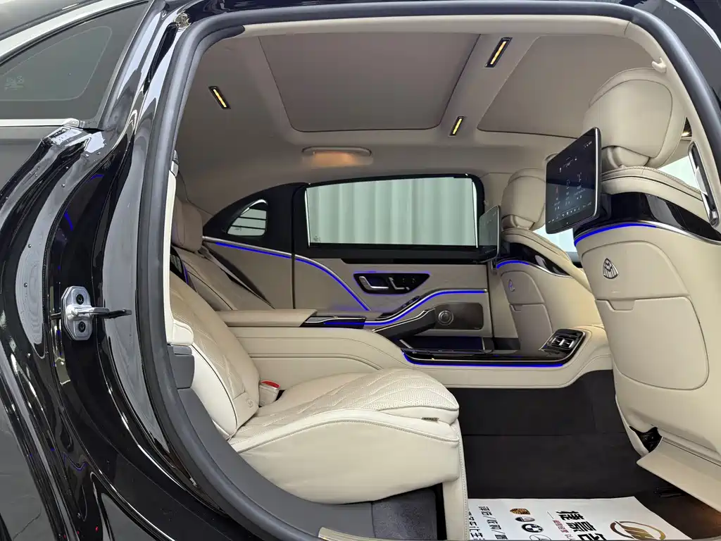 Mercedes-Benz S-Class — миниатюра 14