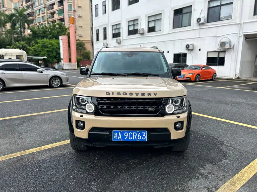 Land Rover Discovery — миниатюра 3
