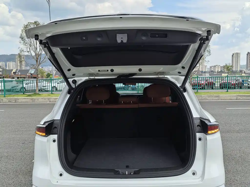 Changan Changan CS75PLUS — миниатюра 15